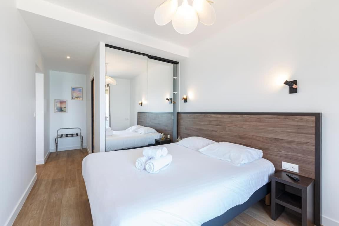 Les Pieds Dans L'Eau - Appartment 2 - Vue Mer Cancale Luaran gambar