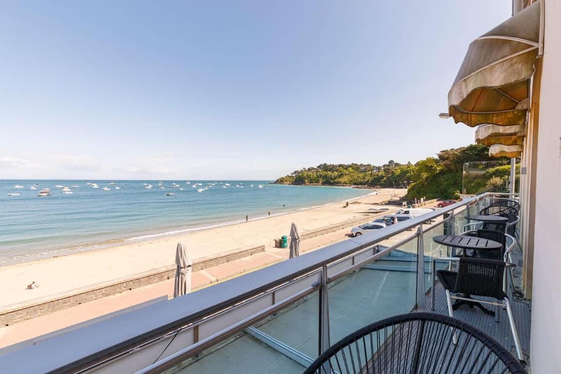 Les Pieds Dans L'Eau - Appartment 2 - Vue Mer Cancale Luaran gambar